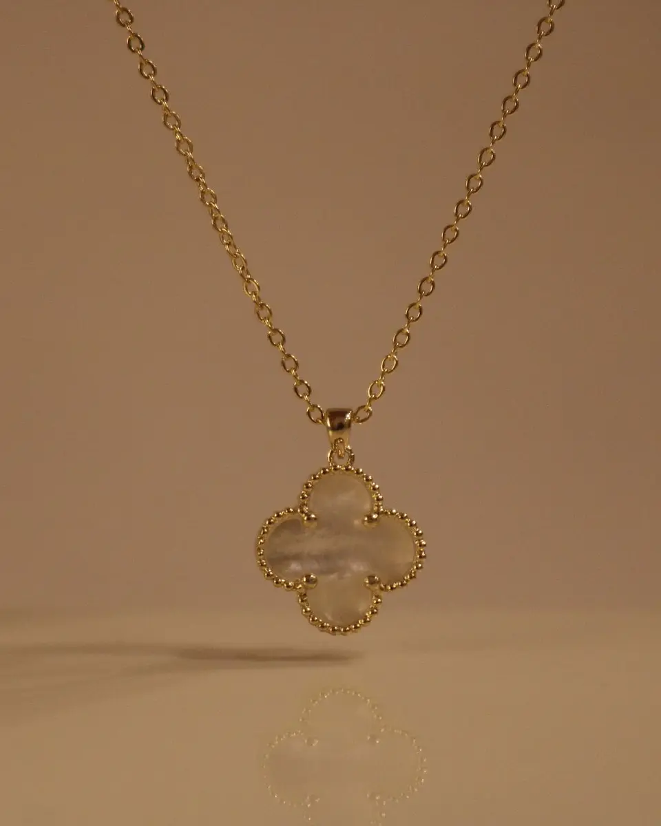 White Flower Necklace  1