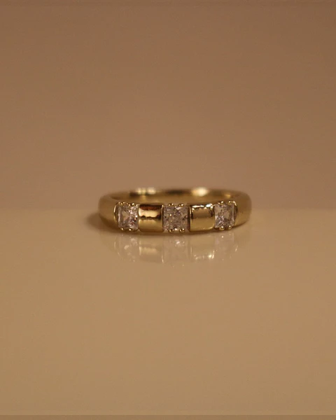 Arianna Ring