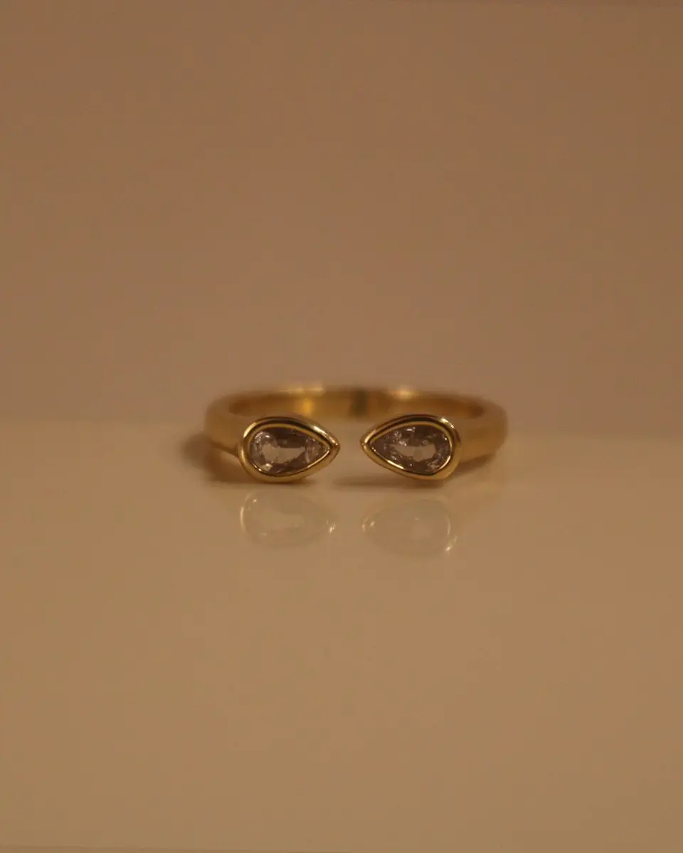 Aira Ring 1