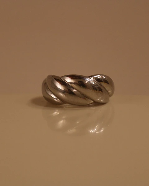....  Silver Ring