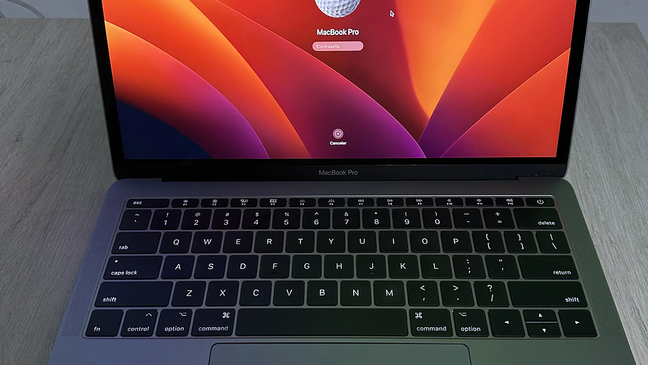 MacBook Pro 2017 - 256GB 1