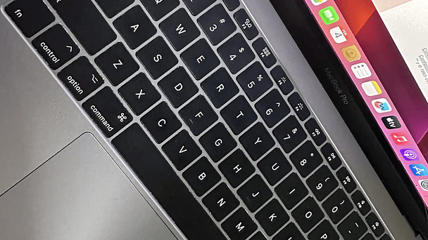 MacBook Pro 2017 - 256GB 3