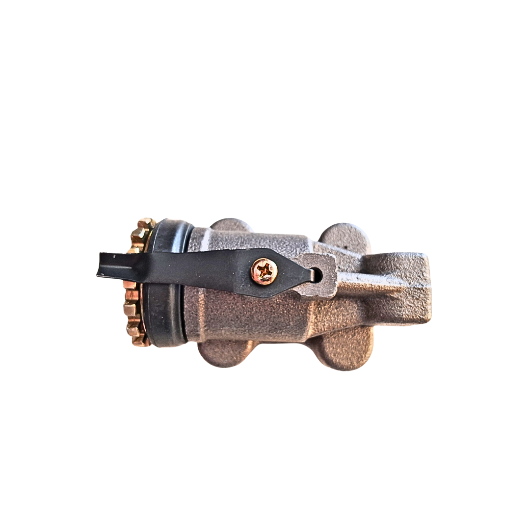 Cilindro de freno delantero superior izquierdo Chevrolet NPR - NQR 3