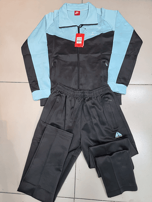 Sudadera Nike ACG Azul y Negro 