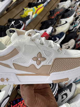 Louis Vuitton Trainer Sneaker 