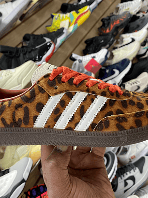 Adidas Samba OG Guepardo con Detalles Blanco 