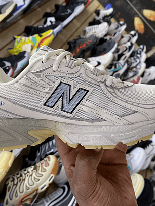 New Balance 530 