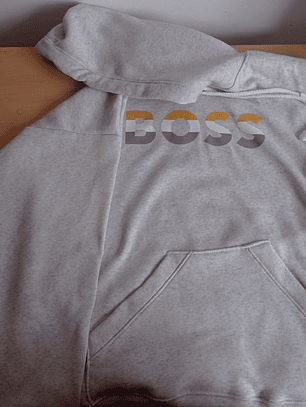 Buzo Hoodie gris tipo BOSS 