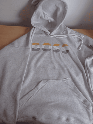 Buzo Hoodie gris tipo BOSS 