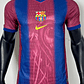 Camiseta FC Barcelona Local Edición Limitada Travis Scott 2024/25 Rojo Oficial - Miniatura 1