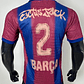 Camiseta FC Barcelona Local Edición Limitada Travis Scott 2024/25 Rojo Oficial - Miniatura 2
