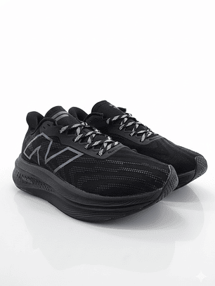 New Balance FuelCell Negro