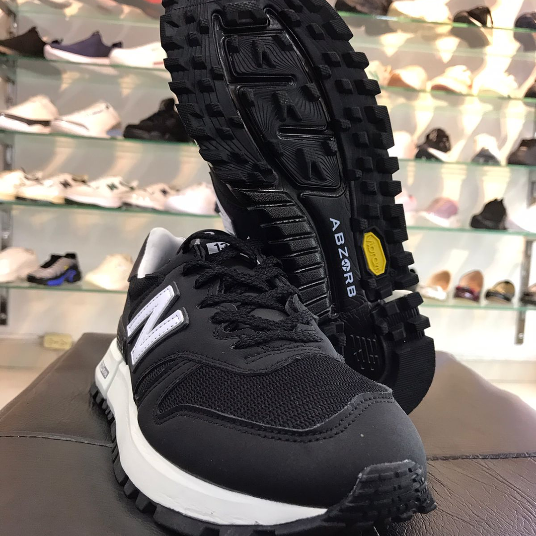 New Balance 1300/RC 1300 Negro con Blanco 3