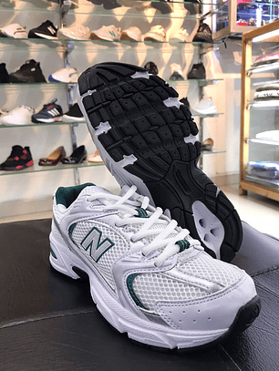 New Balance 530 Blanco y Verde