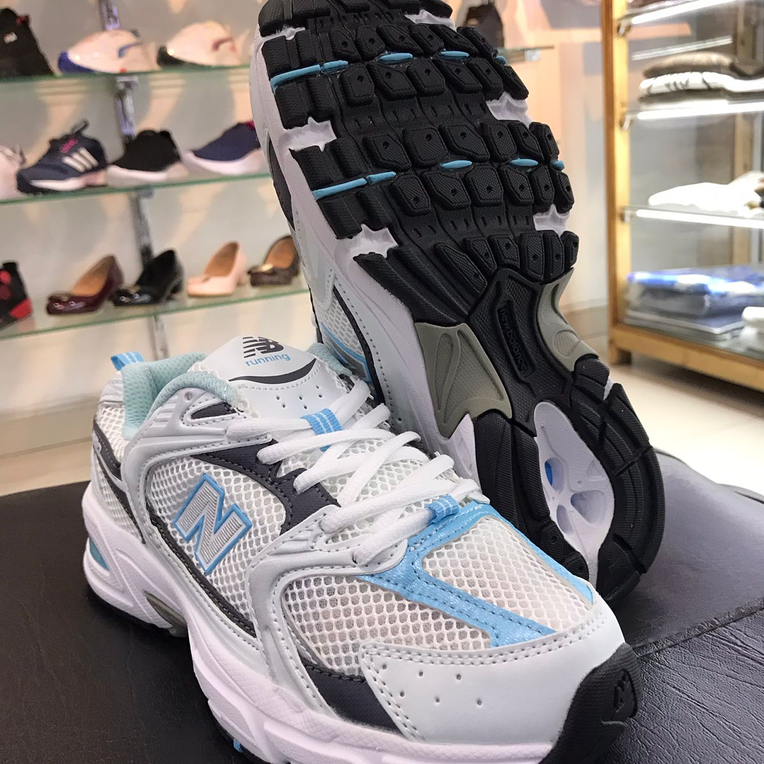 New Balance 530 Blanco y Azul 2