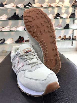 New Balance 574 Crema
