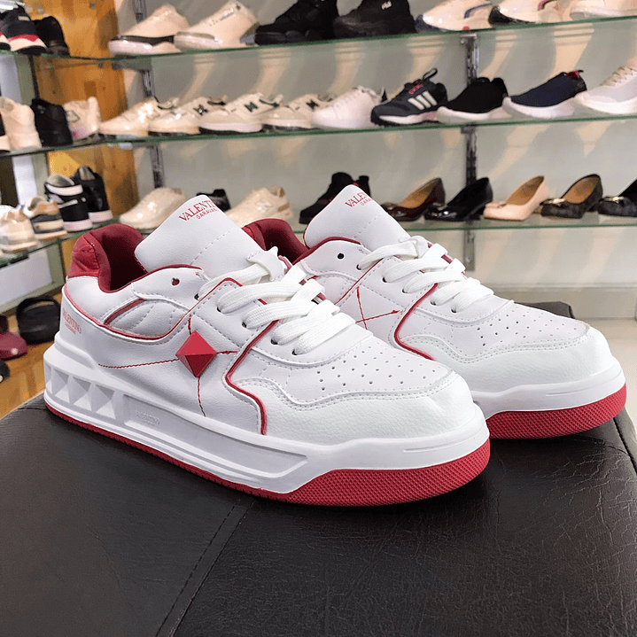 Valentino Garavani One Stud Low Rojo 4