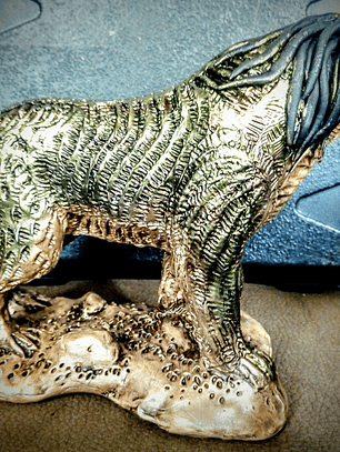 Perro Depredador Figura