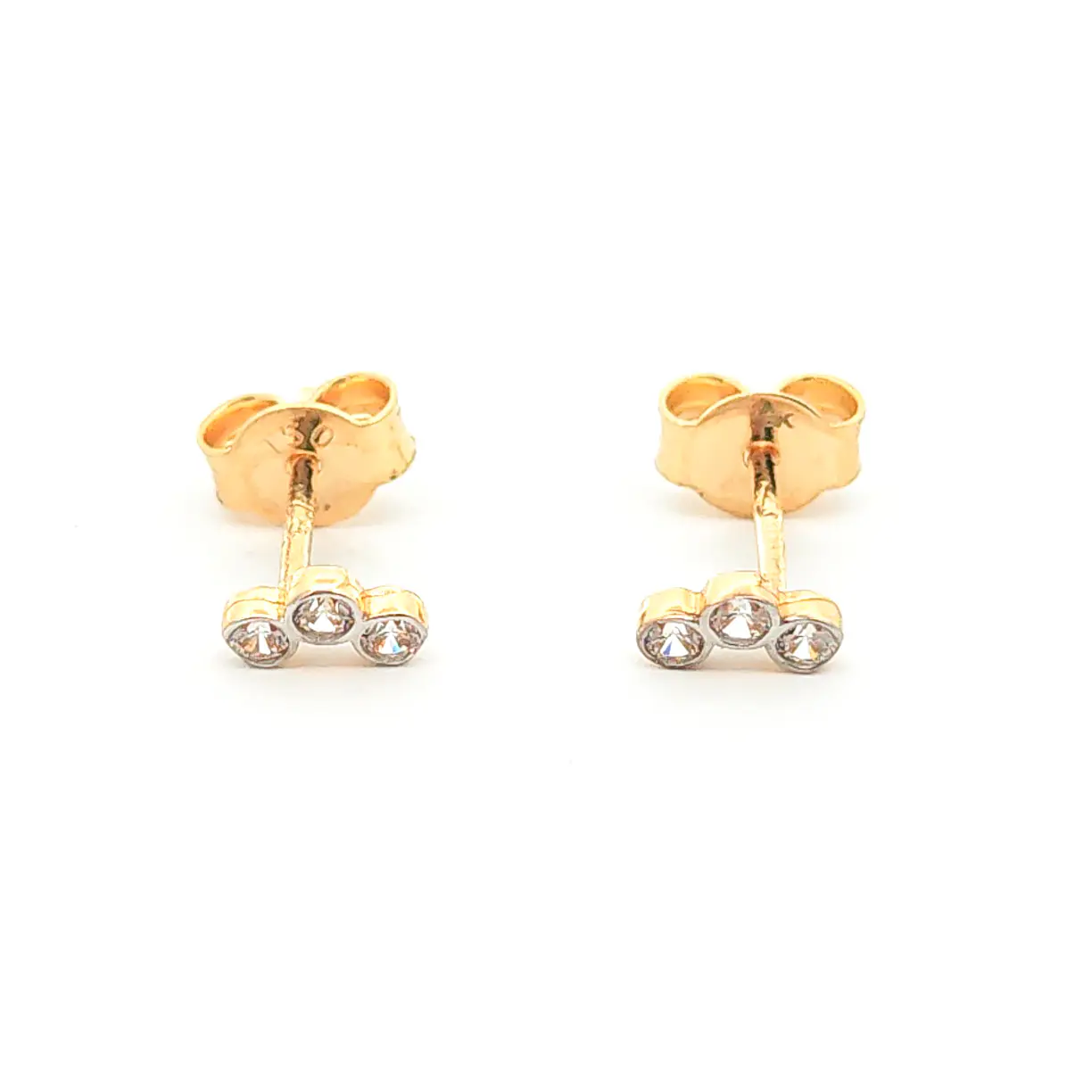 Aros de oro 18k de 3 circones, peso 0,75 grs 2