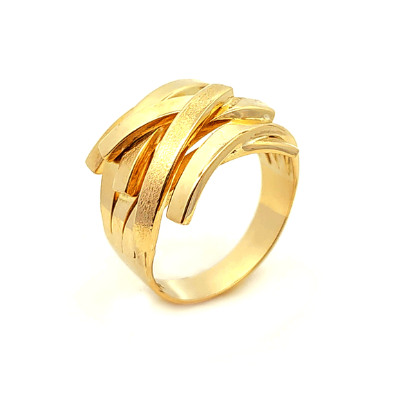 Anillo de oro 18k diseño unico, peso 6,54 grs, talla 17