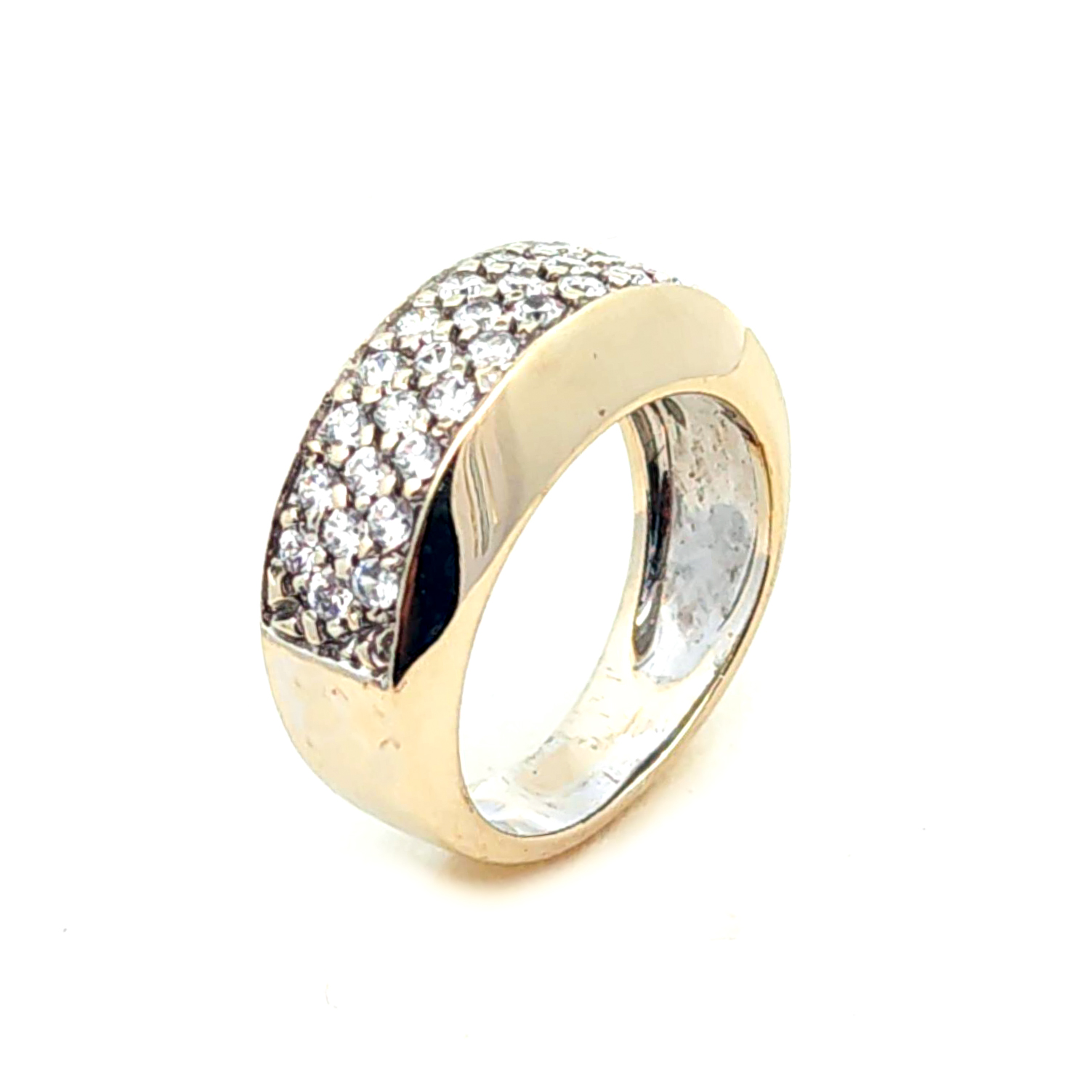 Anillo de oro blanco 18k con circones, peso 7,8 grs, talla 11 1