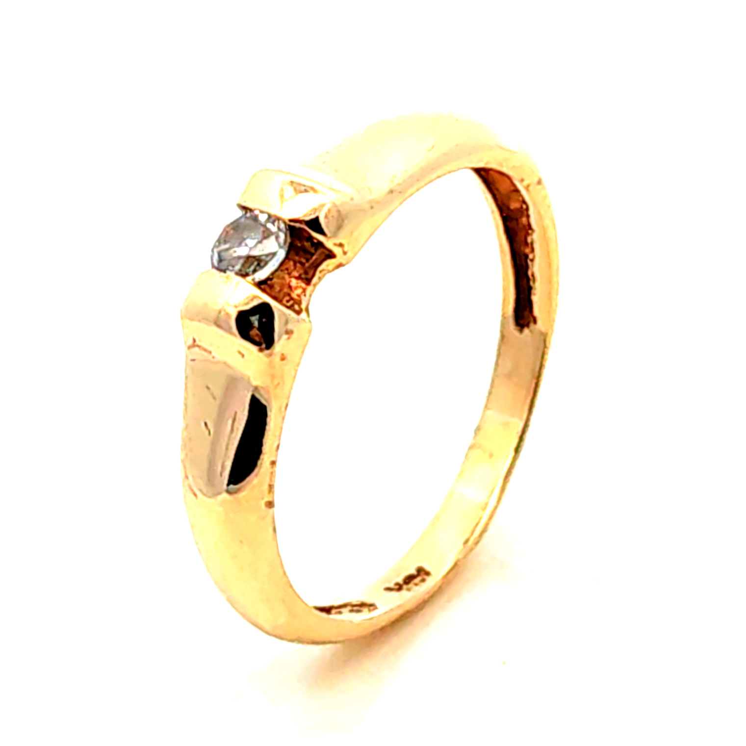 Anillo de oro 18k modelo solitario con circon, peso 3,39 grs, talla 18 1