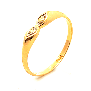 Anillo oro 18k, con diseño, peso 1,45 grs, talla 14