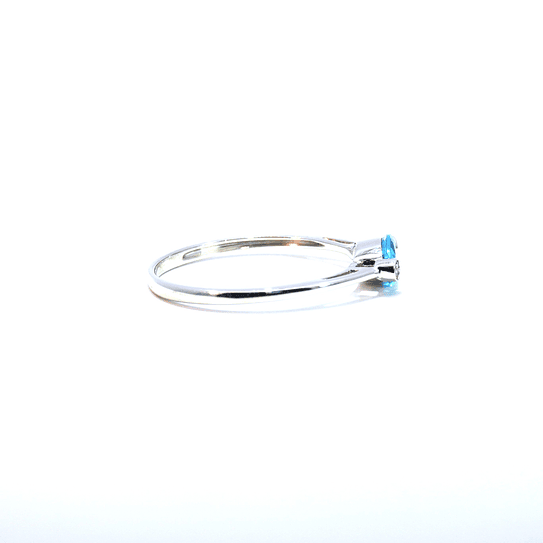 Anillo Oro 18K Peso:1.40 Gr. / Talla : 14.00 / 4 Puntos 4