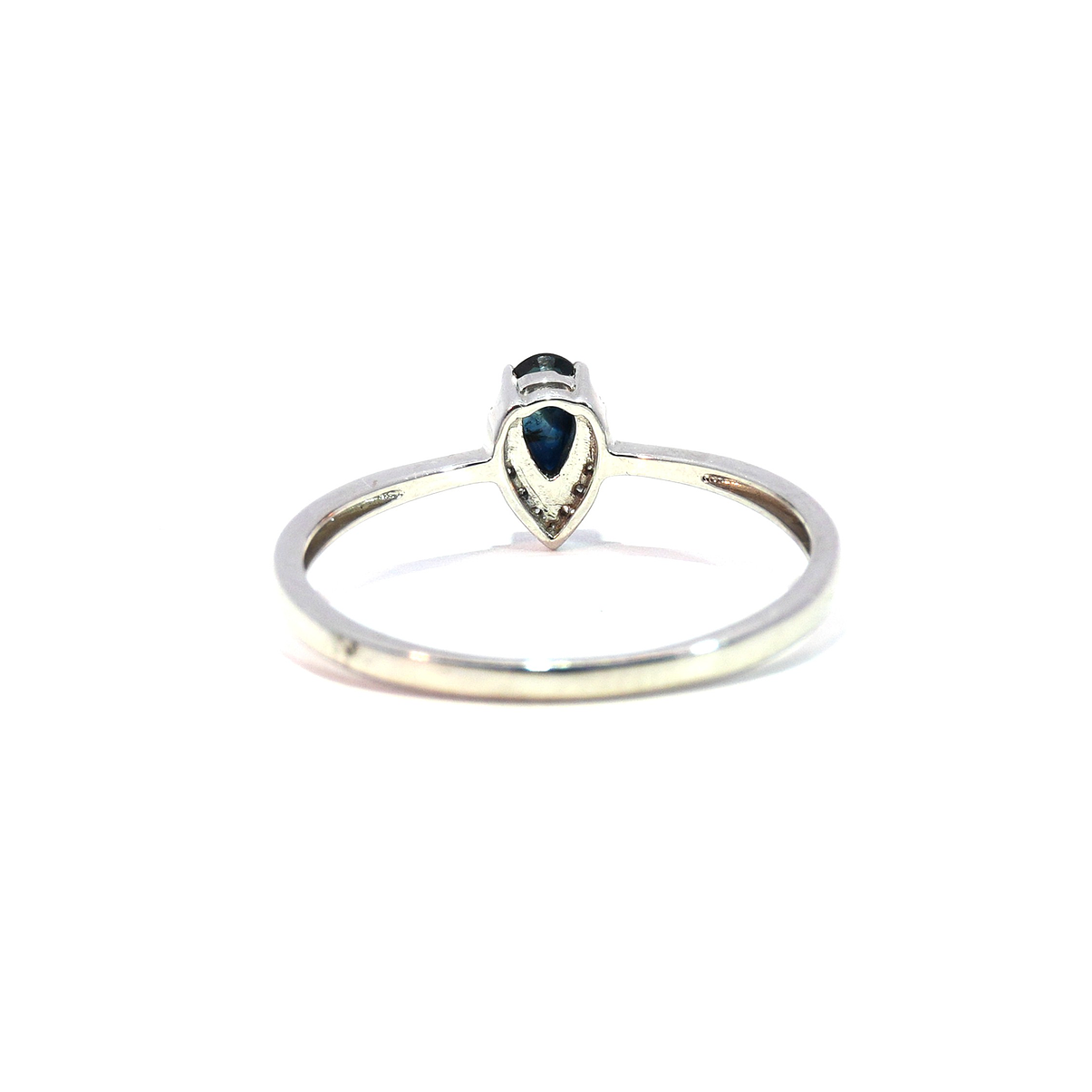 Anillo Oro 18K Peso:1.32 Gr. / Talla : 15.00 / 9 Puntos 3