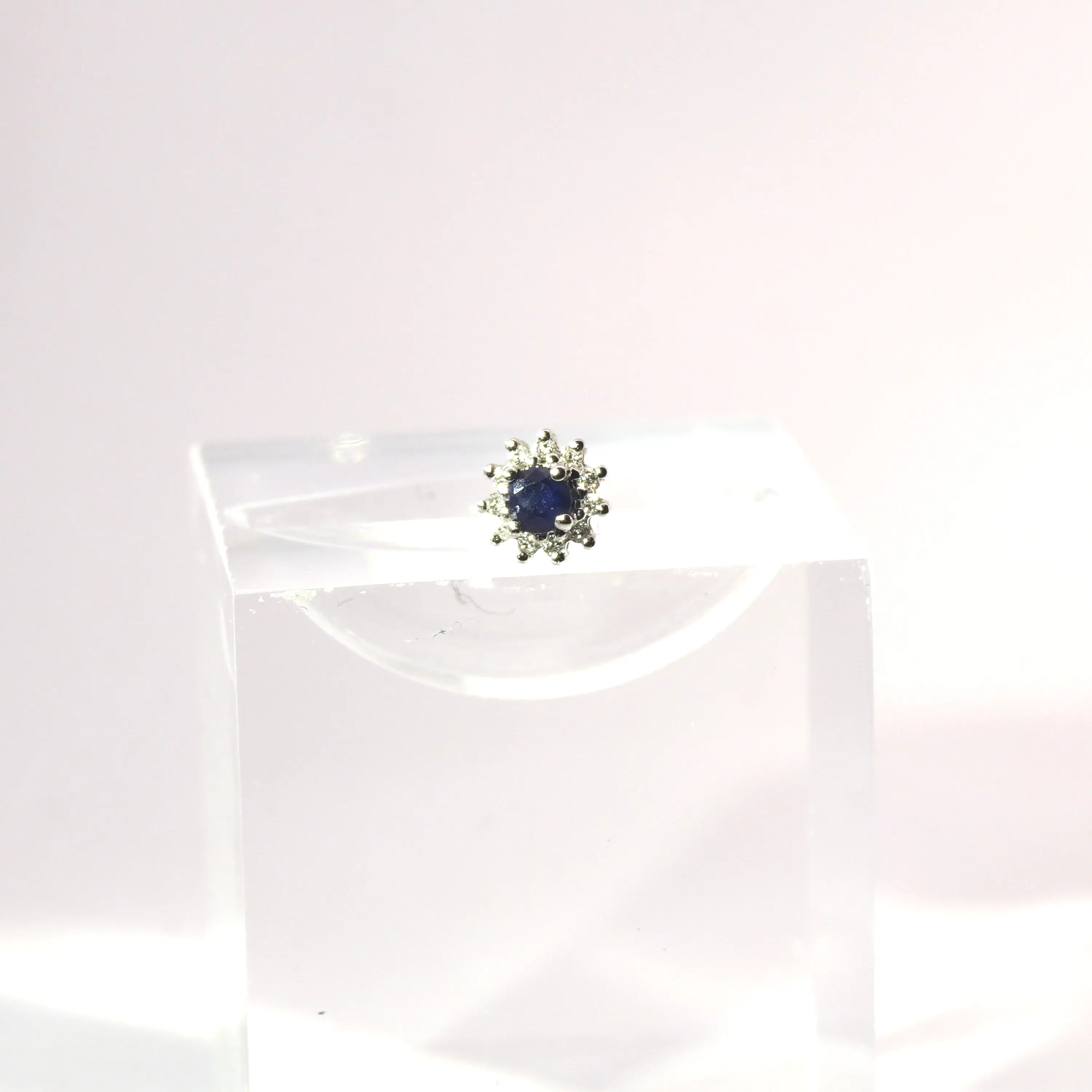 Piercing Oro 18K Peso:0.50 Gr. 4