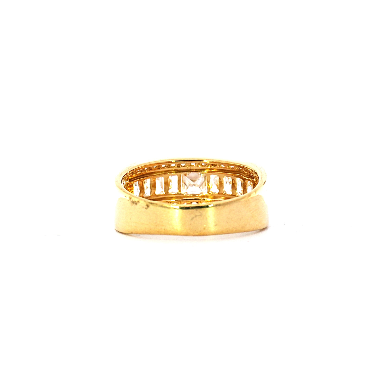 Anillo Oro 18K Peso:5.29 Gr. / Talla : 17.00 4
