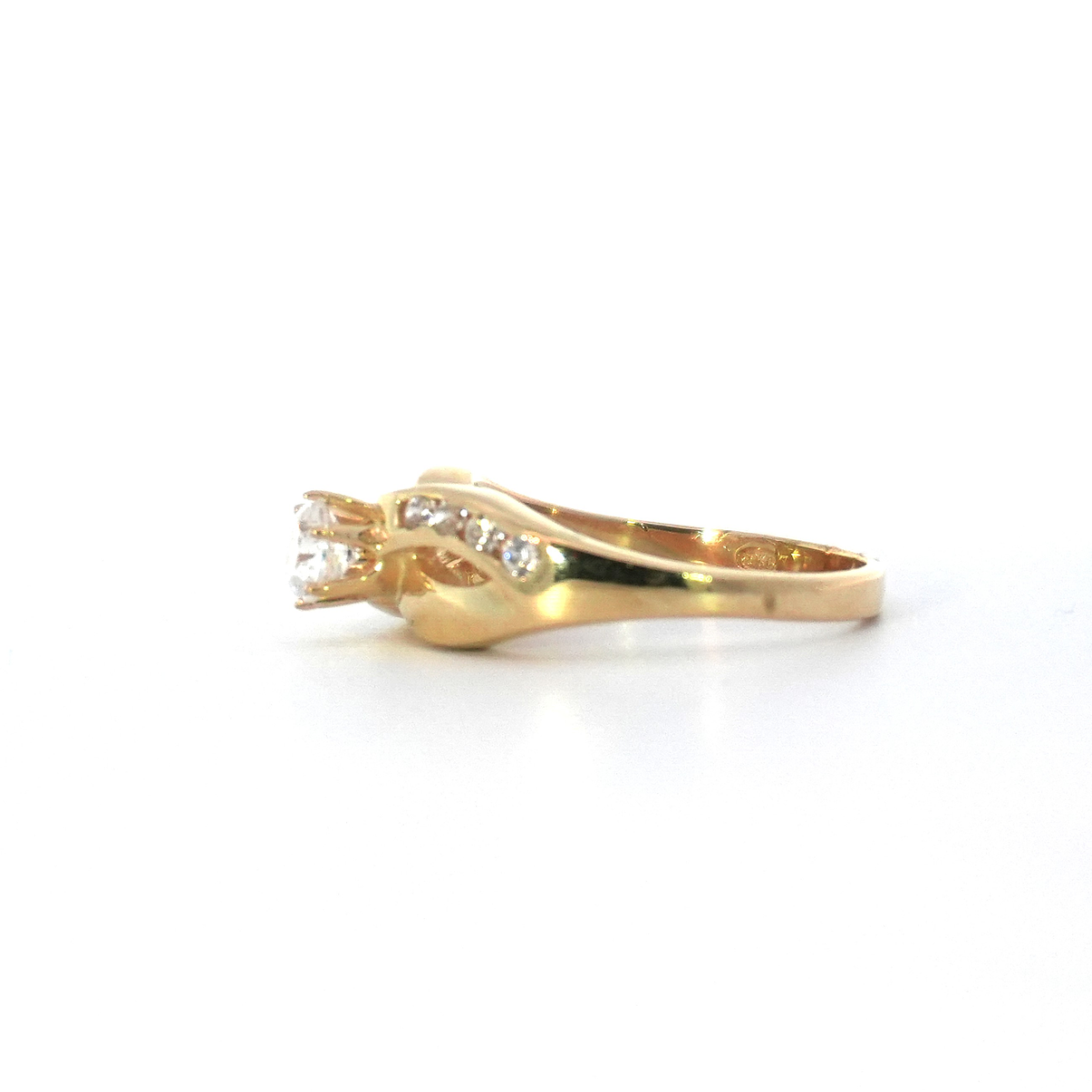Anillo Oro 18K Peso:3.86 Gr. / Talla : 13.00 2