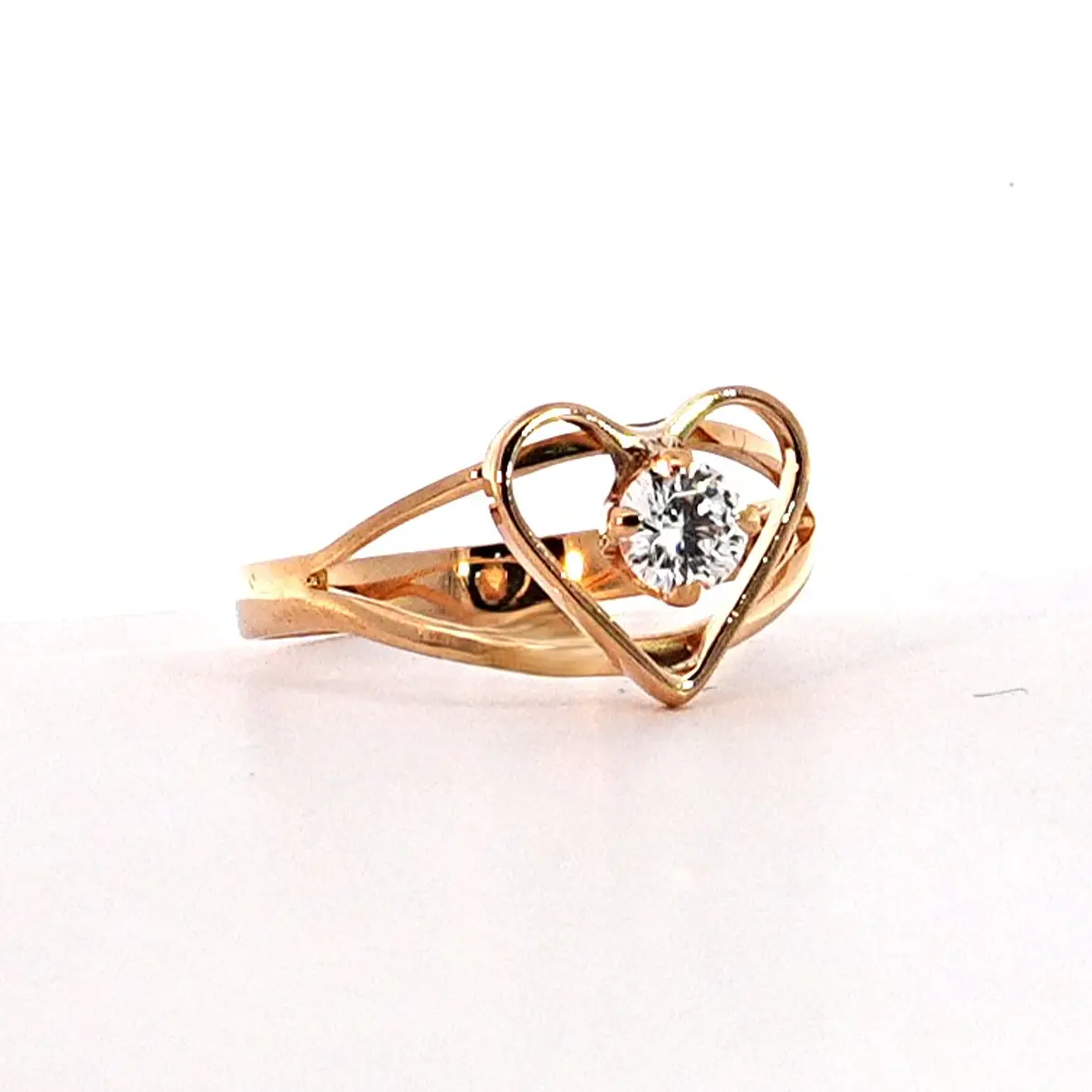 Anillo Oro 18K Peso:1.75 Gr. / Talla : 13.00 1