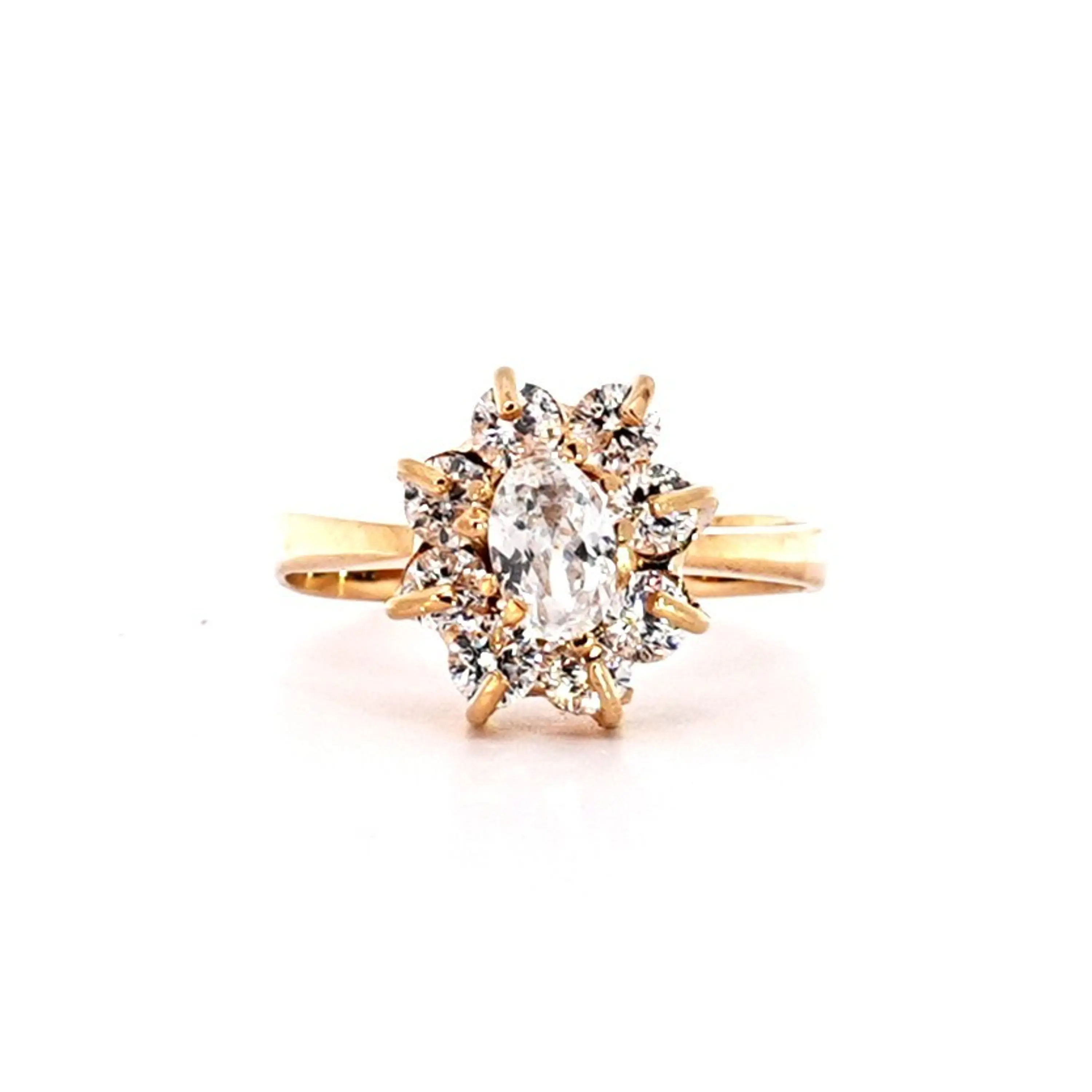 Anillo Oro 18K Peso:3.90 Gr. / Talla : 17.00 1
