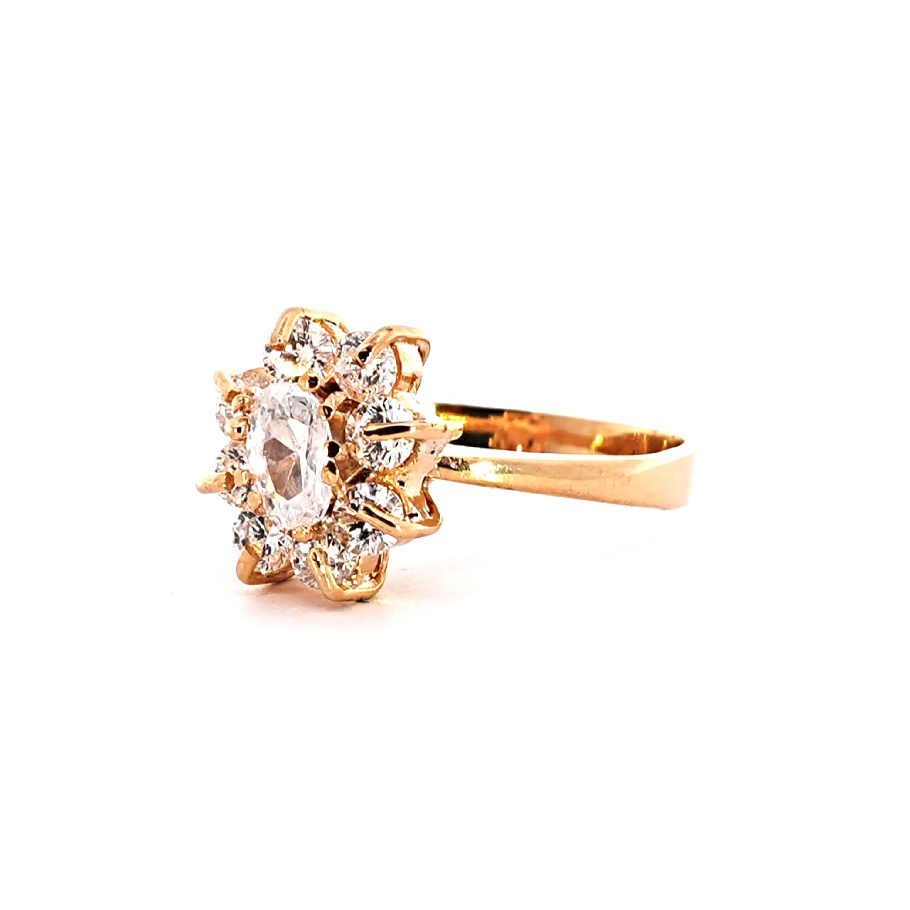 Anillo Oro 18K Peso:3.90 Gr. / Talla : 17.00 2