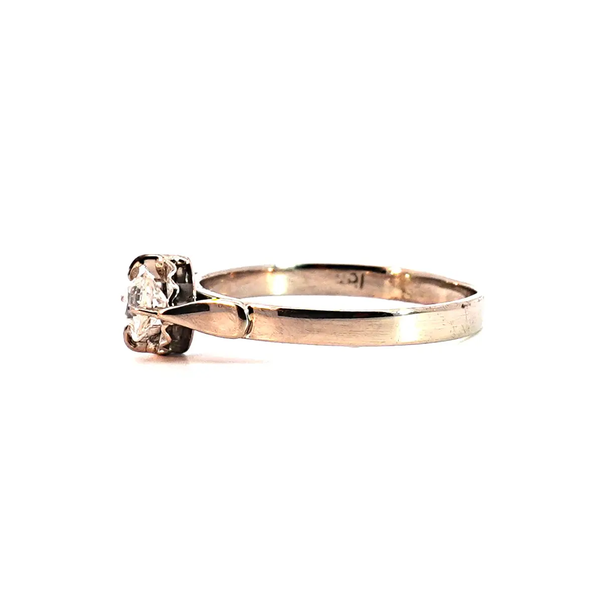 Anillo Oro 18K Peso:2.70 Gr. / Talla : 19.00 2