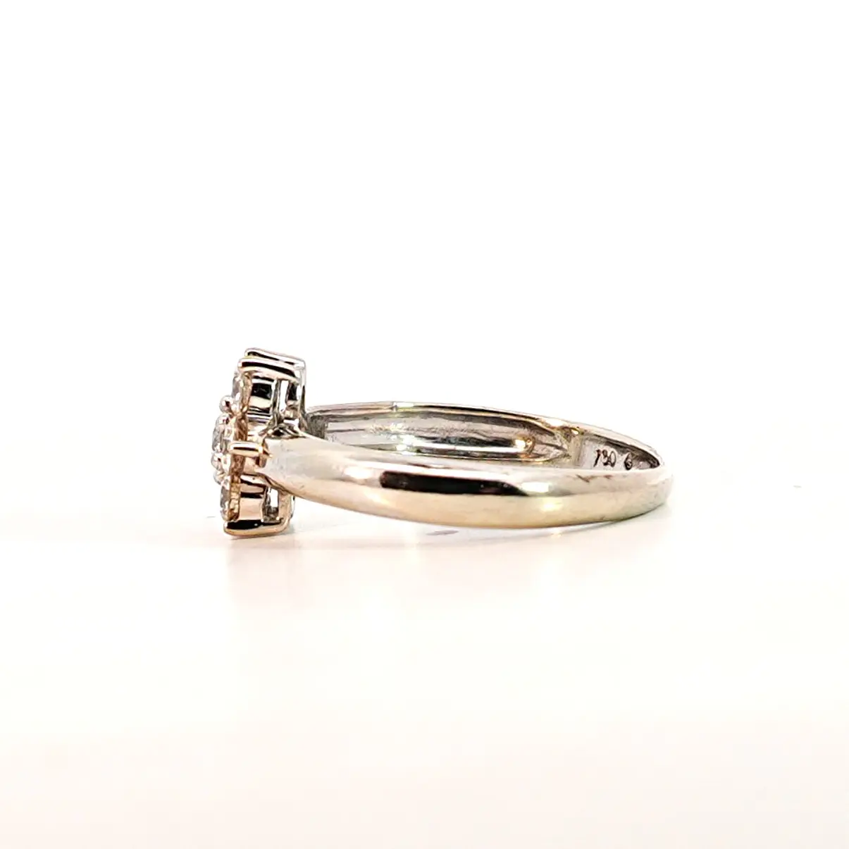 Anillo Oro 18K Peso:2.53 Gr. / Talla : 15.00 4