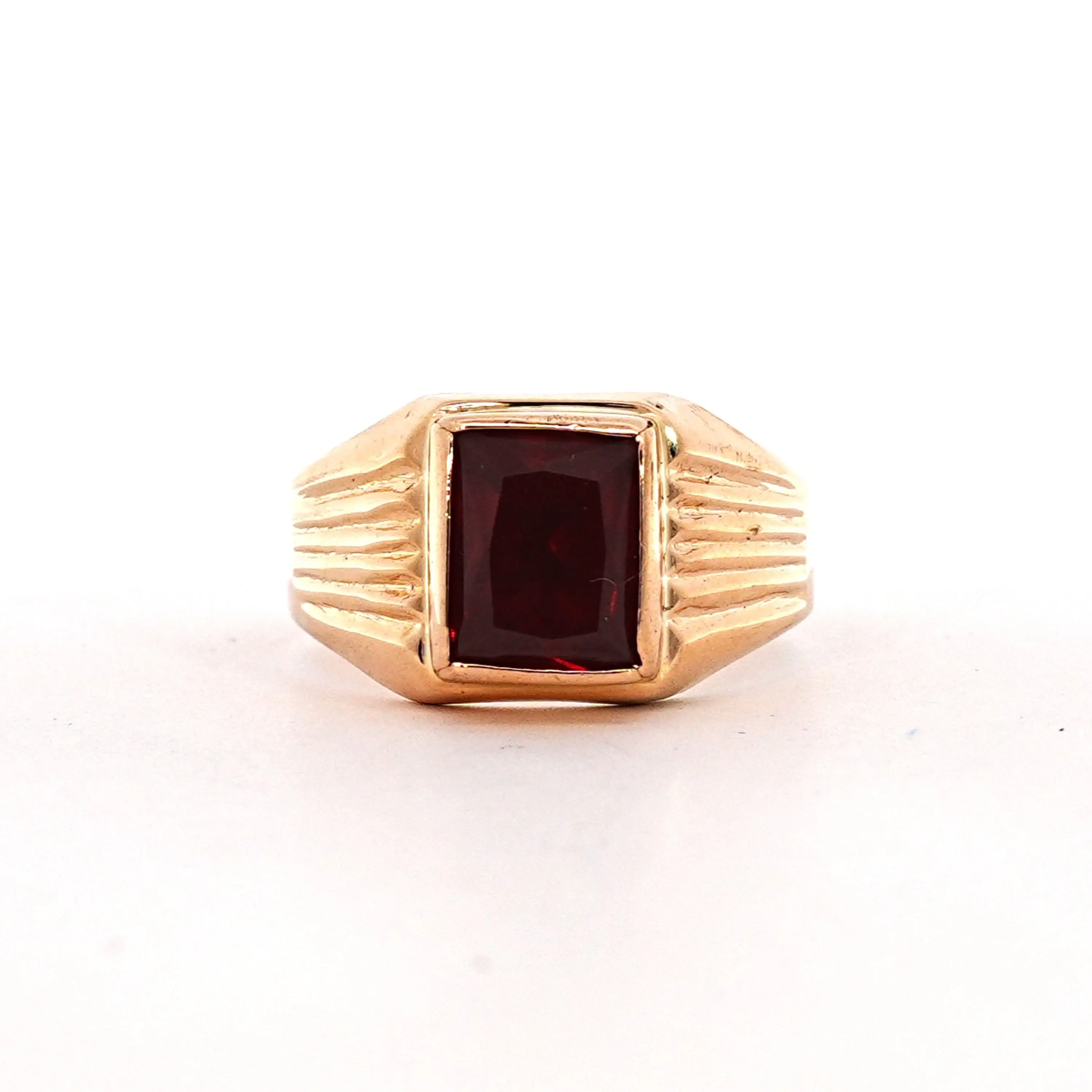 Anillo Oro 18K Peso:6.48 Gr. / Talla : 30.00 1