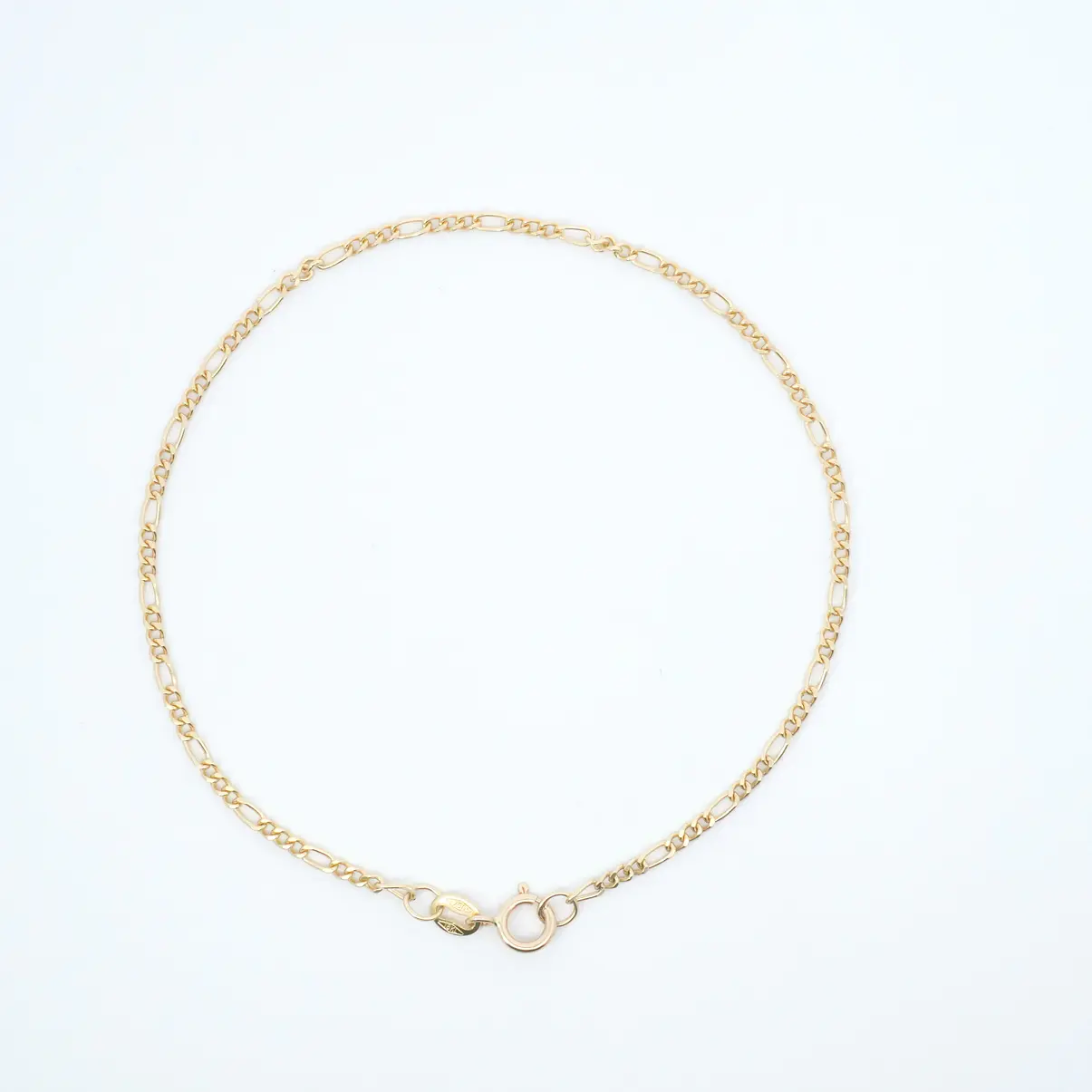 Pulsera o brazalete Oro 18K Peso: 1.50 Gr. / Talla : 18.00 1