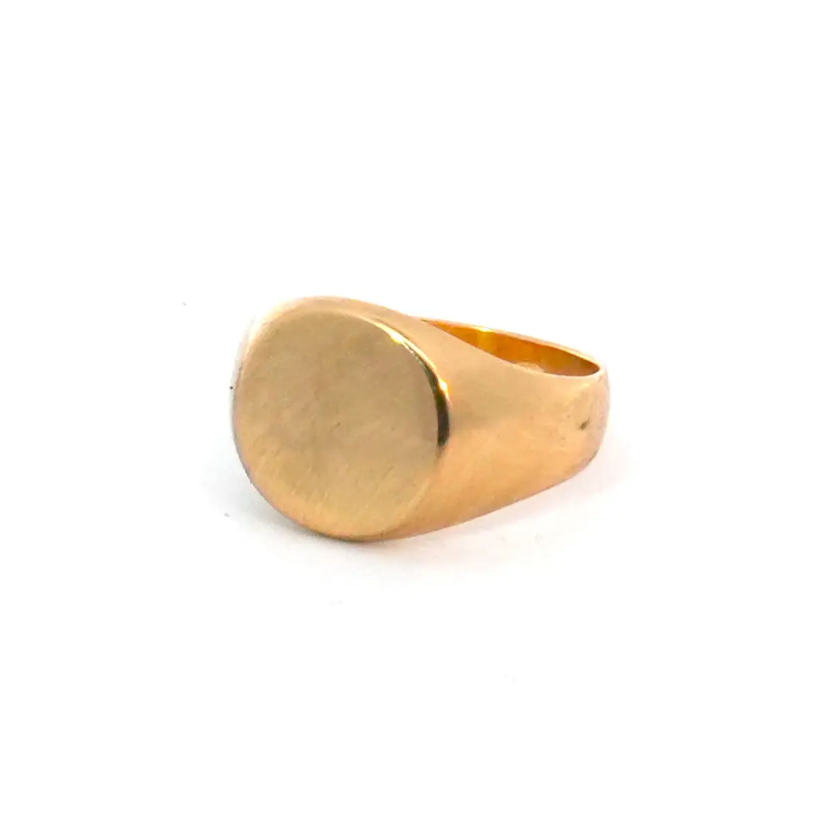 Anillo Oro 18K Peso: 4.60 Gr. / Talla: 4.00 1